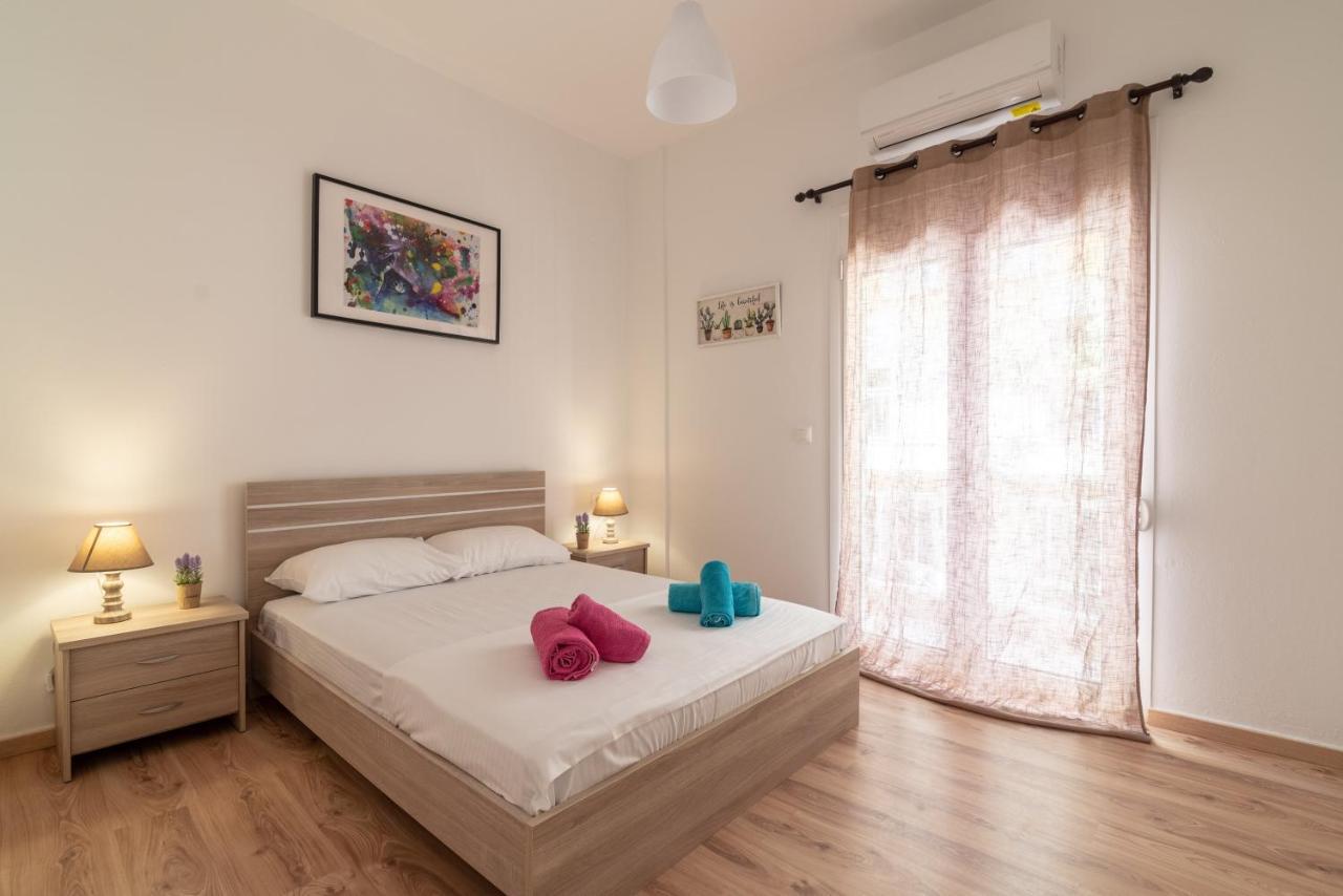 Modern Renovated Apt Next To The Beachfront Heraklion  Exterior photo